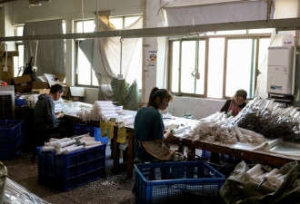 中国接连2个月景气收缩