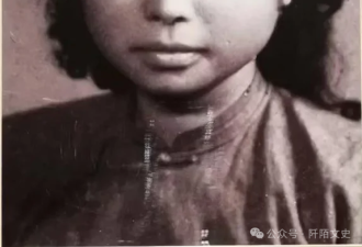 她将亲生儿丢孤儿院，却把情敌之子养成教授