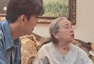 于晓光端午节去看89岁的李启明老师，老师头发花白，生活简朴