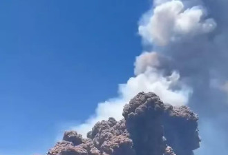 美国旅行团遭遇火山突然喷发 炽热岩石倾泻如雪崩…