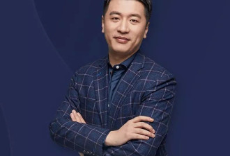 “顶流”张雪峰这十年：被追捧，也被狠砸