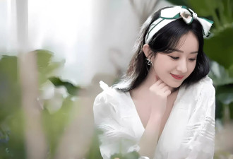 37岁的赵丽颖还在吃少女这碗饭，是后继无人