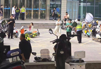 网友曝武汉大学食堂发生持刀砍人事件