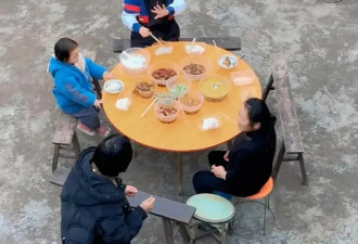 44岁柳岩回湖南衡阳老家探亲，柳岩哥哥罕见露面，祖宅典雅温馨！
