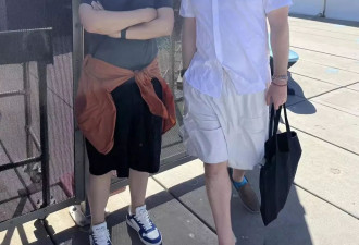 张国立和家人现身澳大利亚，67岁邓婕打扮像贵妇