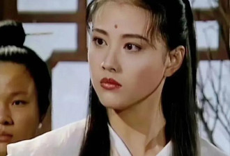 陈红和周海媚1996年合影，才懂什么是一眼万年