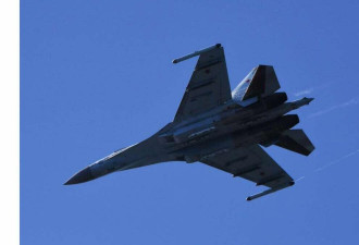 乌克兰空军称击落一架俄苏-35战机