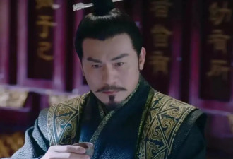 底层在起义，中层在夺权