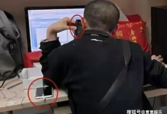 韦东奕的办公室非常简陋，桌上摆着塑料袋，矿泉水瓶一个月才换
