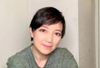 港姐冠军近况曝光，与儿子毕业典礼同框引回忆杀