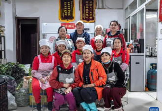 为实现女儿遗愿,她创办这间食堂照顾数百孤寡老人