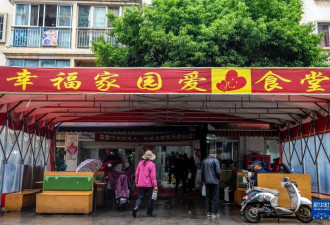 为实现女儿遗愿,她创办这间食堂照顾数百孤寡老人