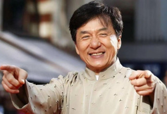 成龙再次被谣传病逝，谣言称其突发脑溢血死亡，联合国降半旗致哀
