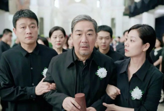 又要上法院?一场"私生活"闹剧,戳穿了74岁张纪中的真实处境