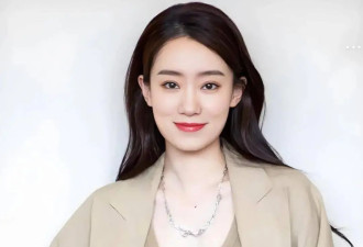 巴黎世家又出丑东西了，1.5w的烤鸭包到底谁会买啊！