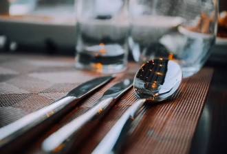 吃饭前先“烫烫”餐具，到底有没有用？答案来了