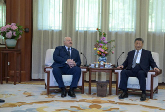 白俄官员透露习近平携妻女出席与卢卡申科家宴