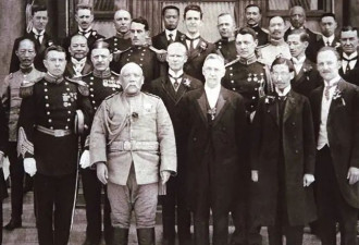 1916年袁世凯去世前预言：有三个人可能统治中国