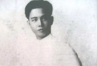 蒋介石下令炸开汪精卫之墓,发现身上放着一张纸条