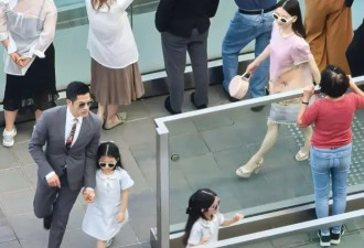 方媛陪郭富城看赛马，宽松裙子挡不住“肚子”，美丽自信像怀男宝