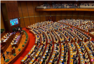 激进：一半省份撤并，200万公务员下岗....