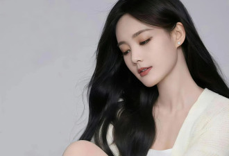 李一桐晒出最新夏季写真，可爱泳装与性感御姐并存，你喜欢哪个？