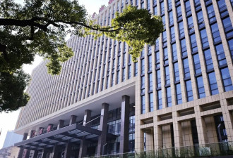 探访风波中的湘雅二院：挂号系统已无刘翔峰名字