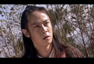 36岁梁洛施又谈恋爱了，男方演过《天龙八部》游坦之，两人甜蜜似老夫老妻