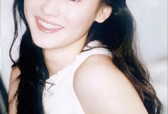 张柏芝亮相活动，新中式装扮美得像“瓷娃娃”，完全看不出44岁了