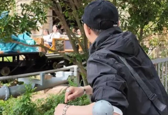 汪峰庆父亲节，二女儿罕露面