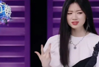 有多少中年男人，悄悄崇拜单依纯？