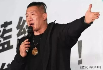 曾经的“恶棍”网红馆长，为何成为万人追捧的人气王？