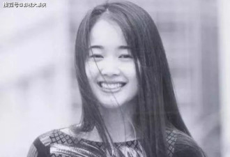 左小青：初代纯欲女神，40岁靠好身材上热搜