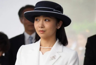 日本最美公主出国坐经济舱被偷拍 “睡颜照”全网疯传