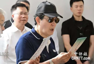 马英九在厦门高唱《龙的传人》获满堂彩