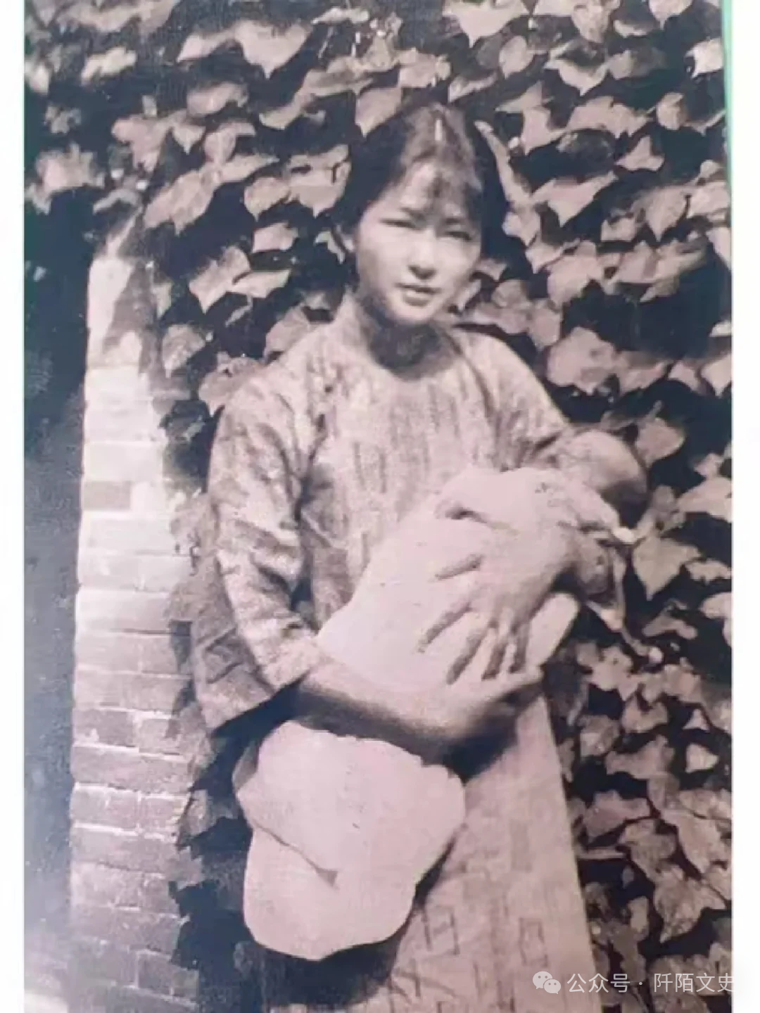 96岁女儿泪忆林徽因：未冲印一张照片成一生的痛
