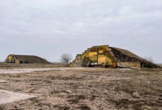 俄军为王牌紧急建掩体 遭乌嘲讽：纸糊灯笼
