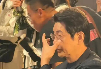 62岁程前罕见露面：昔日"央视一哥"两鬓斑白，儒雅气质不减当年