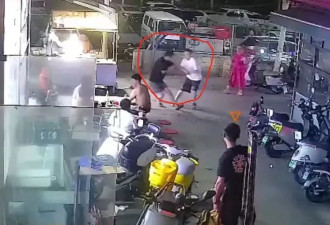 男子凌晨在郑州街头“抢小孩”，被众人摁倒？