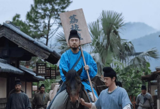 《长安的荔枝》坚持带那尔那茜宣传，收视率一路下跌