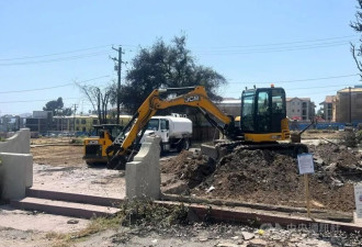 美突袭扫荡非法移民 洛杉矶野火重建区临时工短缺