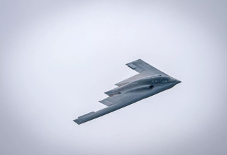 川普派B-2幽灵战机"连飞37小时"炸伊朗!造价21亿