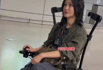 尚雯婕回应用轮椅代步：大家不用担心，不小心脚崴了一下