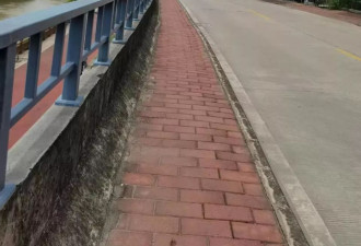 丈夫为逃避交警查车落水身亡，妻子索赔超200万元
