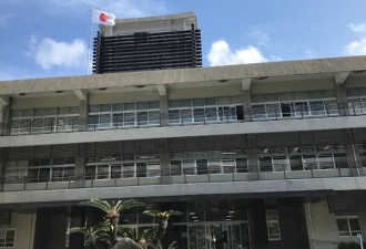 驻冲绳美军性暴力 无辜女遭掐脖性侵全身伤