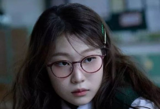 小沈阳女儿全开麦打歌舞台：气息稳舞姿强