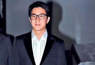 房祖名近照显老态，被指比71岁成龙还显老