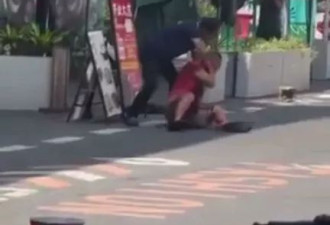 广州血腥斩人现场：传“摩的”抢客爆冲突