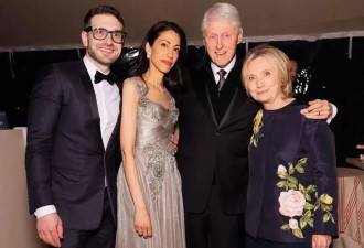 瓜！美亿万富翁之子与大9岁政坛名媛结婚！女方曾与希拉里闹绯闻，他也被传男女都爱…