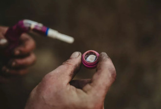 中国加强芬太尼管控，但重申芬太尼危机根源在美国